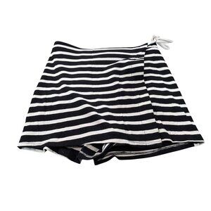 Kirious Los Angeles Striped Black & White Knit Shorts L Polyester Rayon Spandex